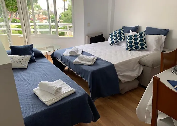 5 Personas + Parking + Piscina Todo El Ano Appartamento Torremolinos