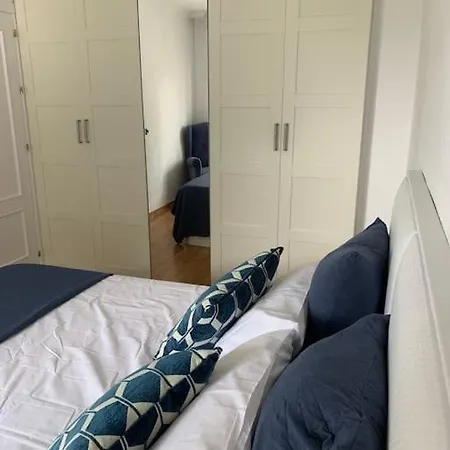 5 Personas + Parking + Piscina Todo El Ano * טורמולינוס