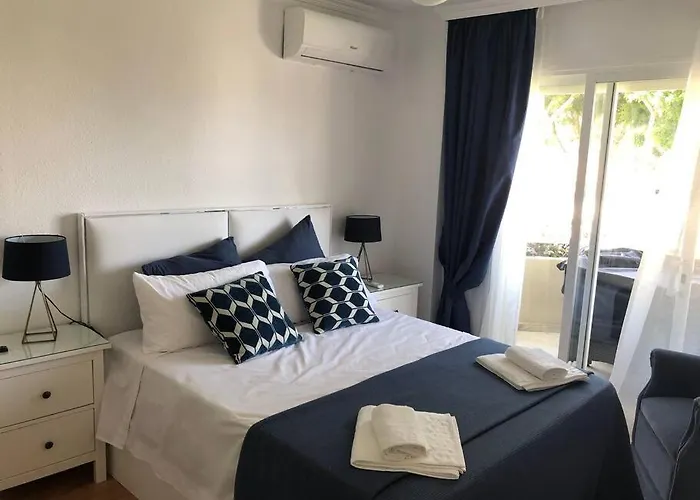 5 Personas + Parking + Piscina Todo El Ano Torremolinos