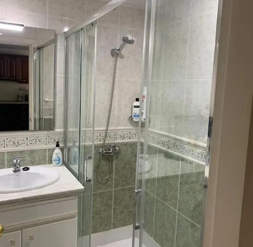 Apartment 5 Personas + Parking + Piscina Todo El Ano Torremolinos